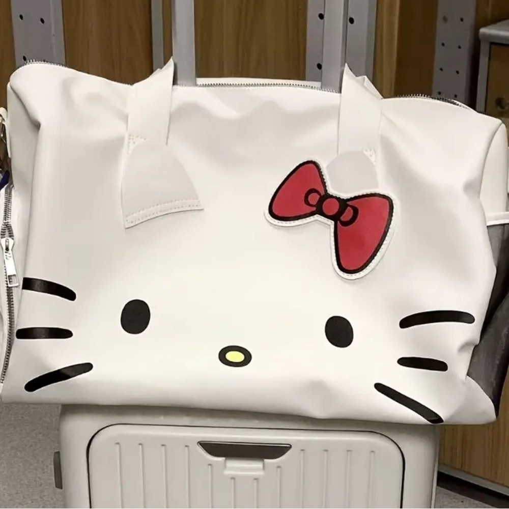 Hello Kitty White and Red Travel Bag